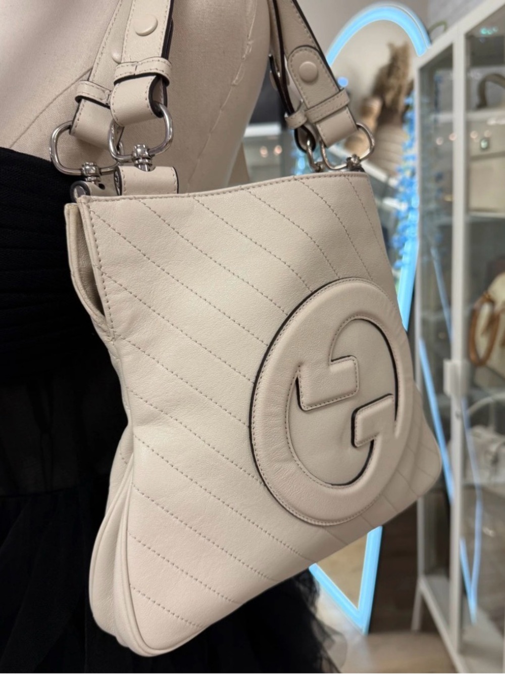 Gucci Small Blondie Handle Chain Bag White Leather - Picture 3 of 7